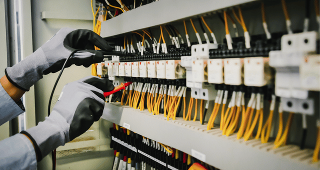 Elektrik Tesisatı Kurulumu ve Yenileme